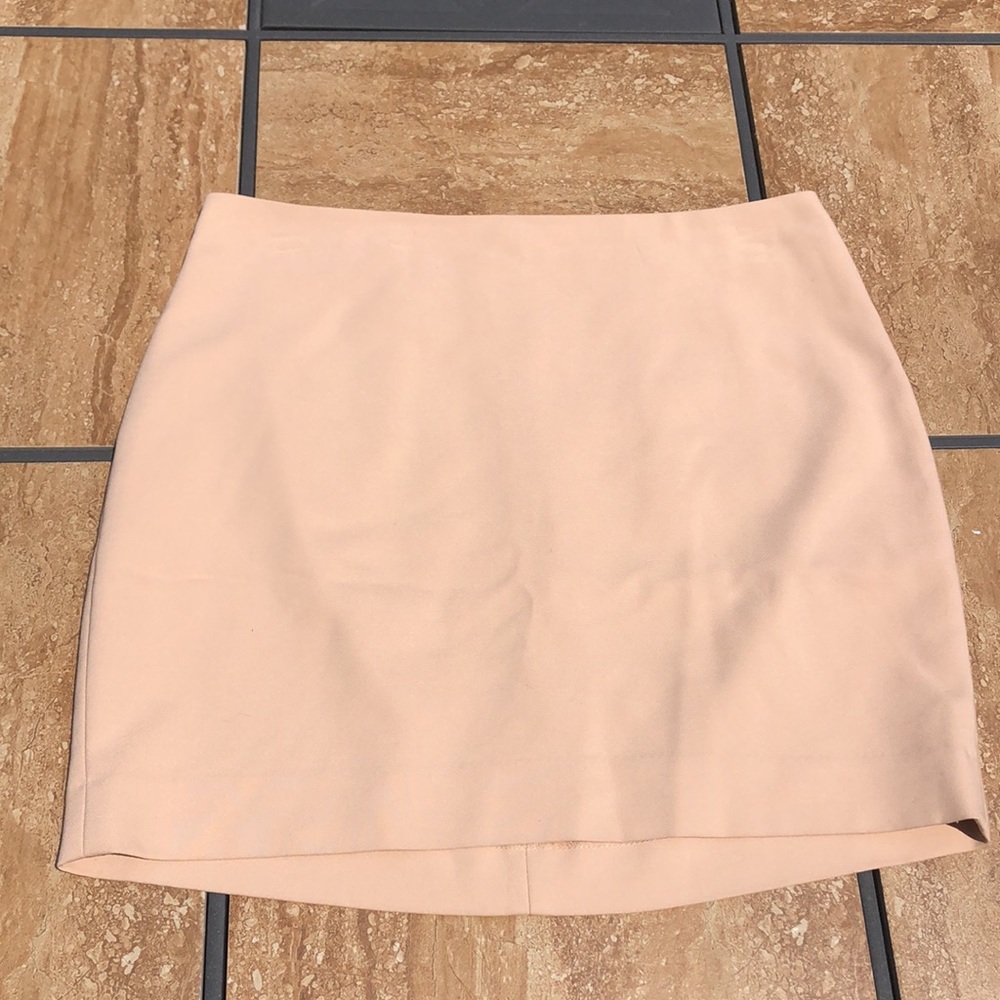 LNWOT Lined express fitted mini skirt